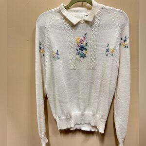 VINTAGE Floral Embroidered crwam Sweater